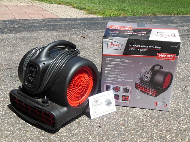 lot 61 image: Xtreme Garage Multipurpose Utility Air Mover