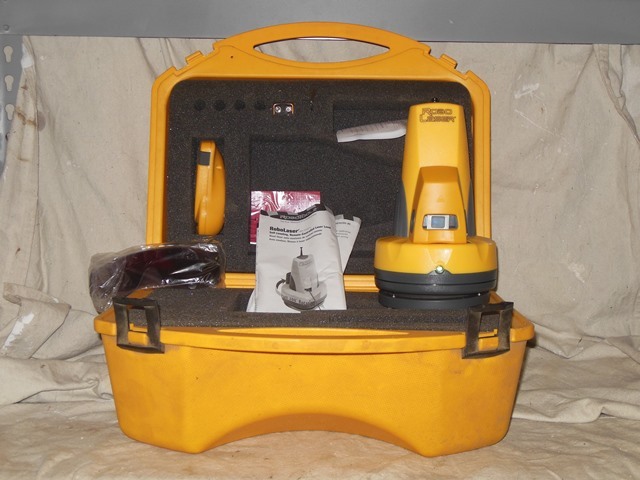 lot 73 image: RoboToolz RoboLaser