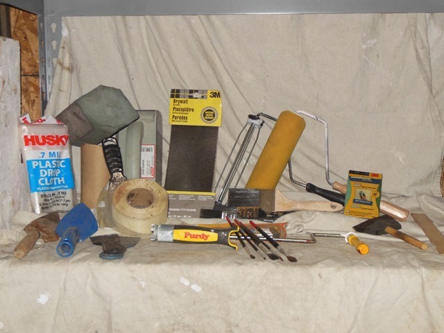 lot 83 image: Painting Supplies