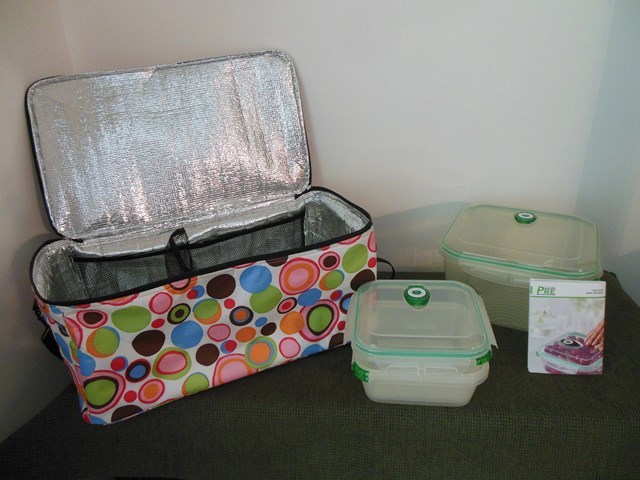 lot 80 image: Like New freshvac Containers and Thermal Tote