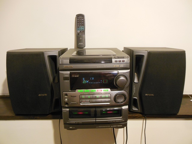 lot 84 image: Aiwa Digital Audio System