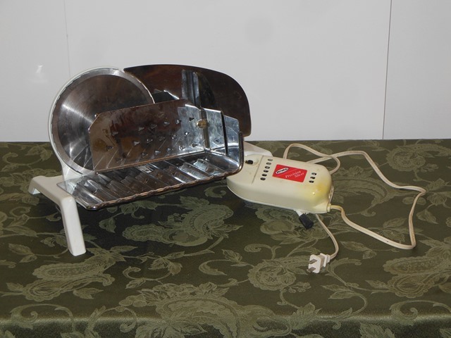 lot 136 image: Rival Precision Slicer