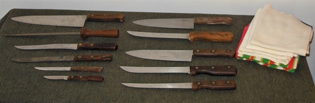 lot 148 image: Knives and Kitchen Linens