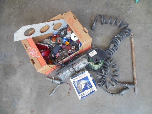 lot 147 image: Auto and Semi Electrical Assortment