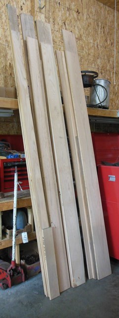 lot 201 image: Approximately 125 Board Feet of 34 Clear Oak