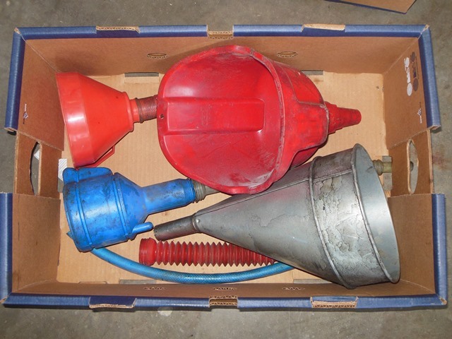 lot 211 image: Assorted Funnels
