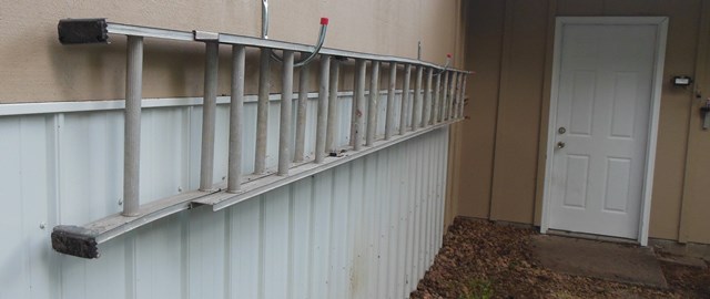 lot 255 image: 1 Ladder
