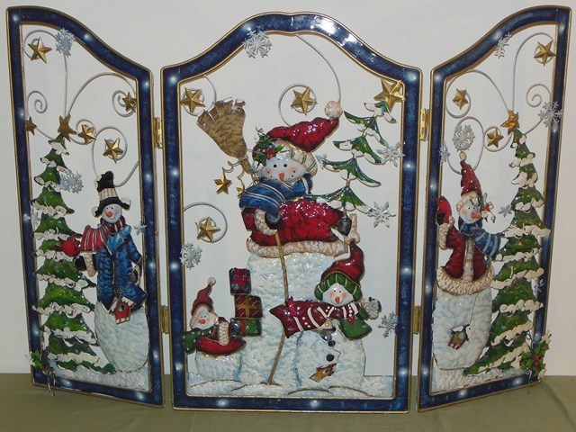 lot 172 image: Beautiful Metal Winter  Christmas fireplace Dcor 