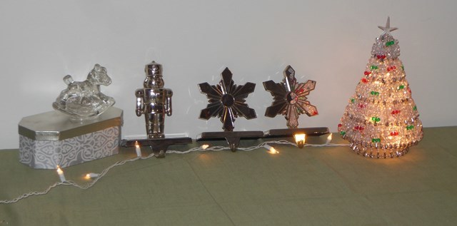 lot 184 image: Light-Up Christmas Tree, 3 Heavy Stocking Holders, and Glass Rocking Horse in Gift Box
