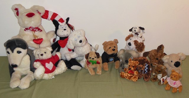 lot 196 image: Assorted Stuffed Animals