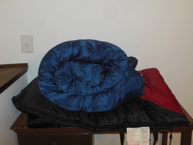 lot 312 image: 2 Sleeping Bags