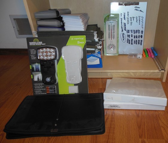 lot 315 image: Office Lot with Motion Sensor, File Folders and More