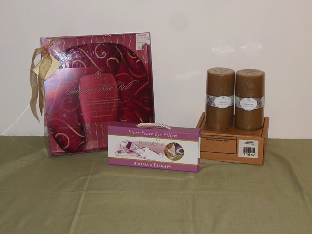 lot 274 image: Soothing Neck Roll, Inner Peace Eye Pillow and English Ivy Candles