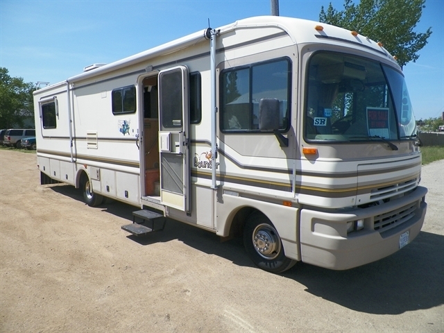 1996 Bounder Motor-home M-34P