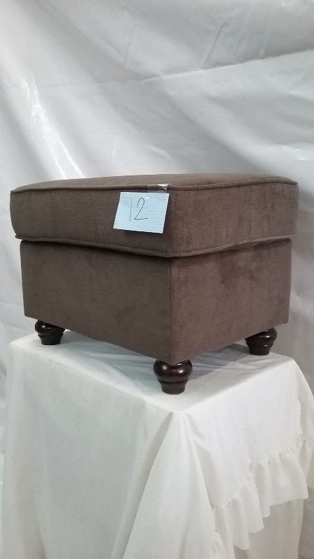 lot 12 image: Charcoal Grey Ottoman