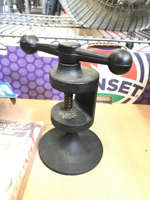 lot 259 image: UNIQUE VINTAGE NUT CRACKERS