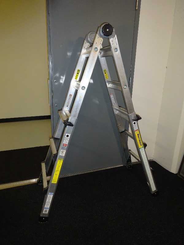 lot 2 image: Cosco Worlds Greatest Multi Use ladder
