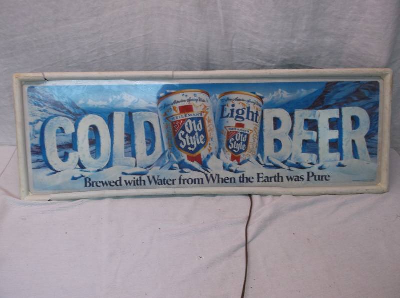 lot 10 image: Vintage