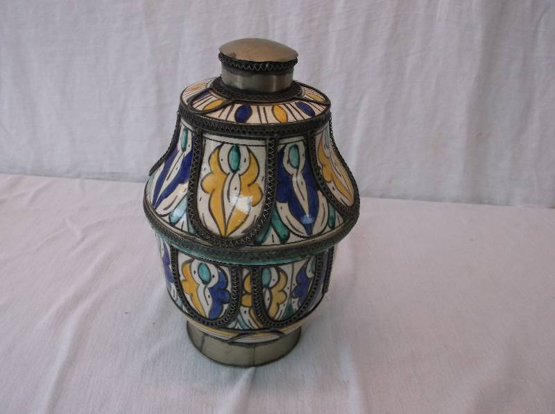 lot 20 image: Vintage