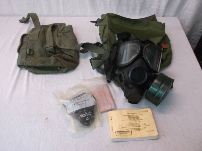 lot 101 image: Gas Mask
