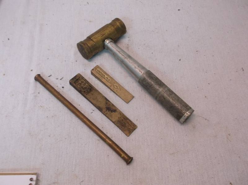 lot 111 image: Tools