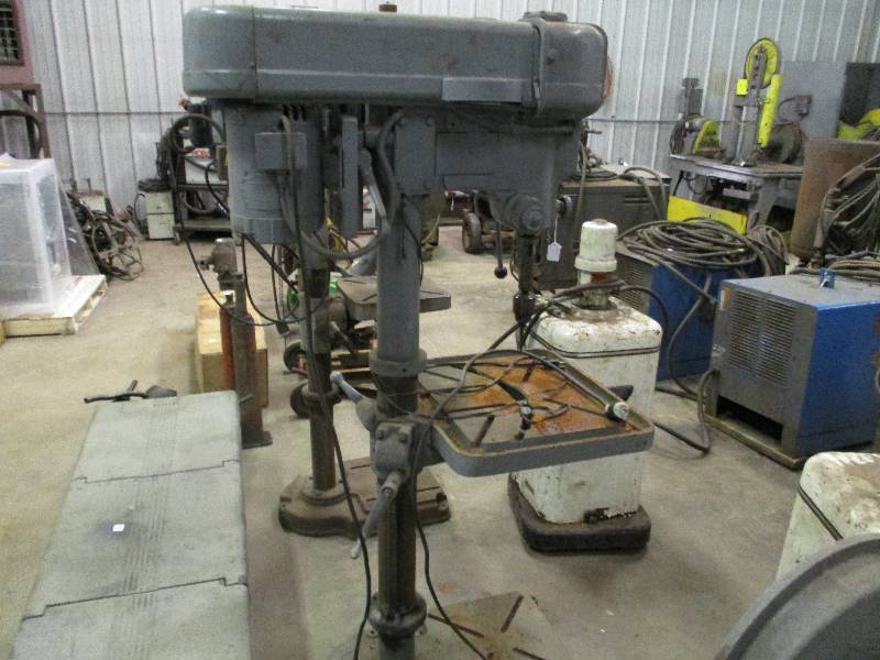 lot 25 image: Delta rockwell drill press