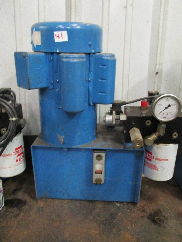 lot 41 image: Electric hydraulic Fluid Pump System