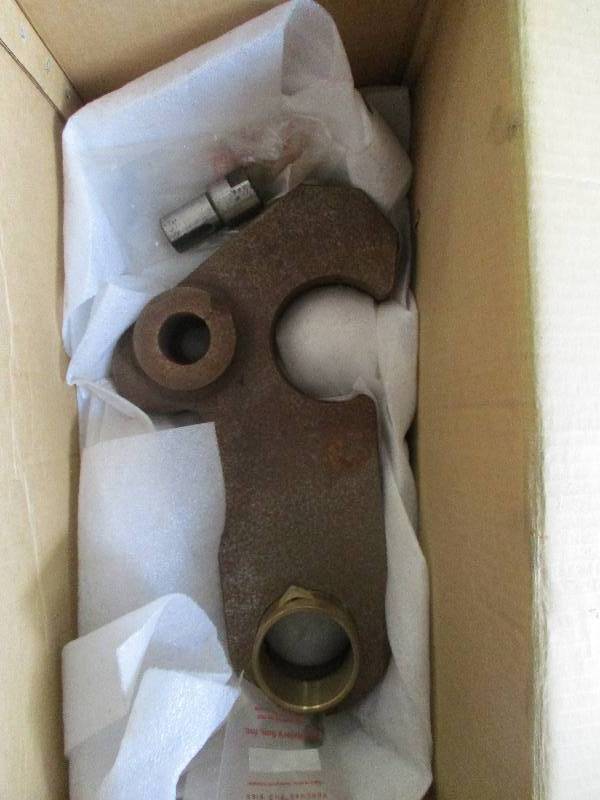lot 65 image: Metal crane part