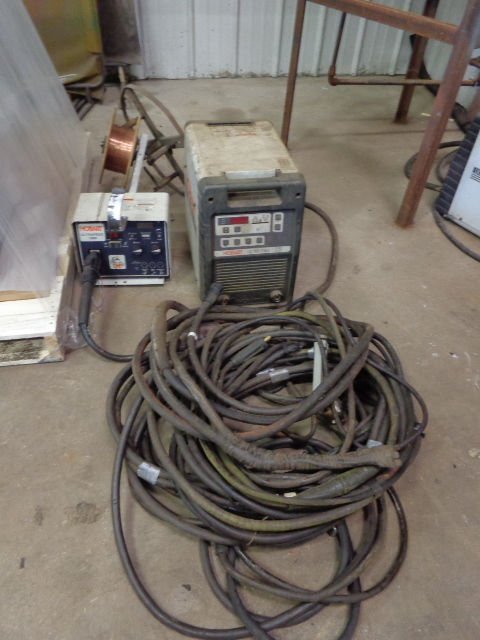 lot 82 image: Hobart Wire Feed Welder
