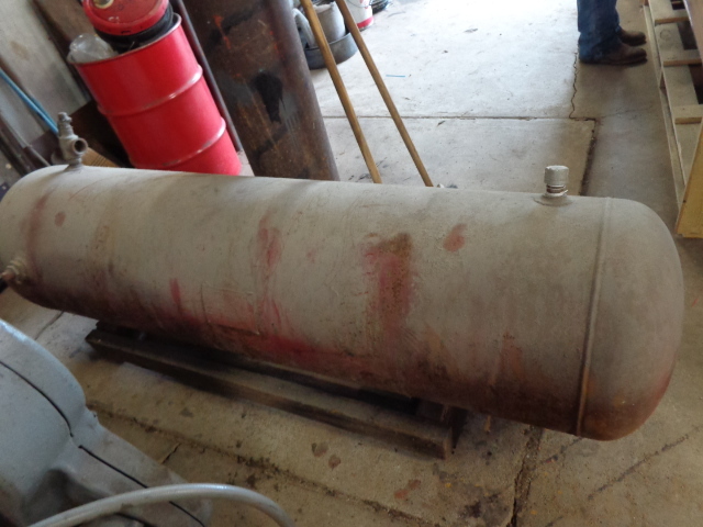 lot 87 image: Air Tank