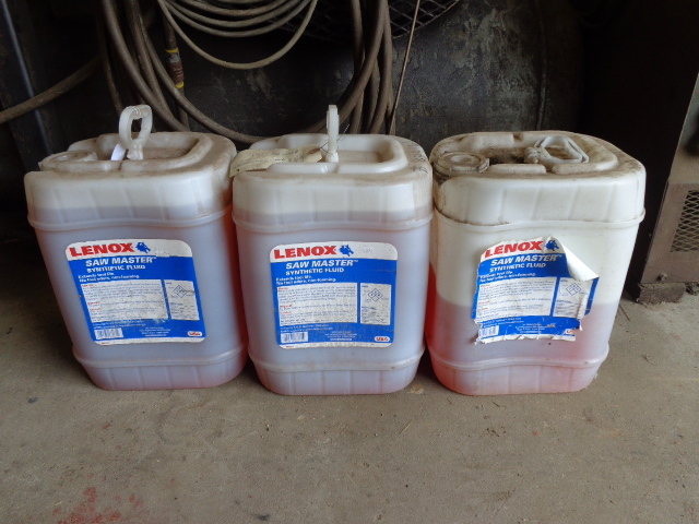 lot 92 image: Lenox synthetic cutting fluid
