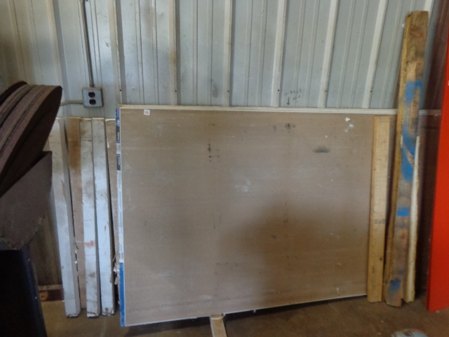 lot 116 image: Sheet rock