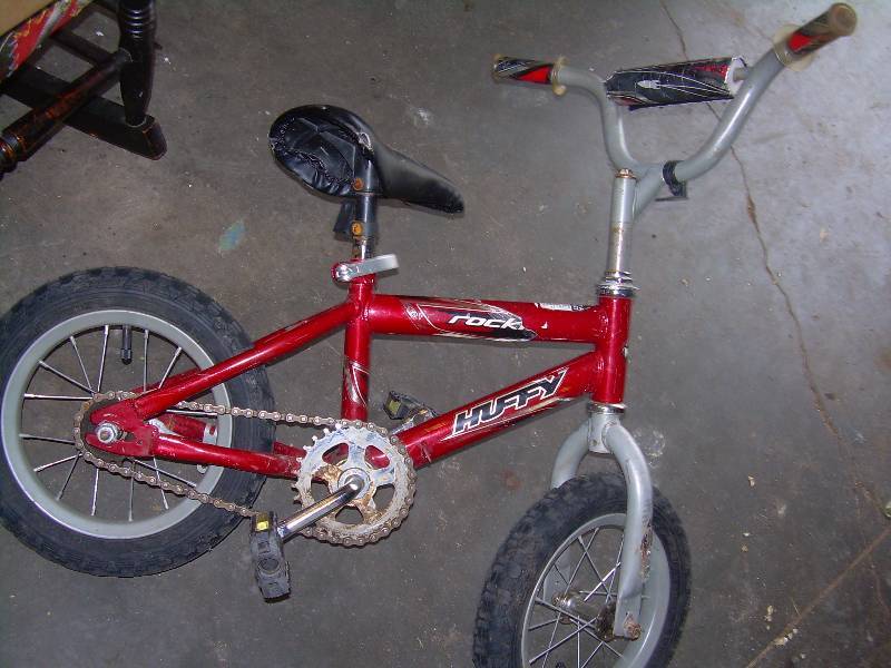 CHILDS HUFFY BIKE