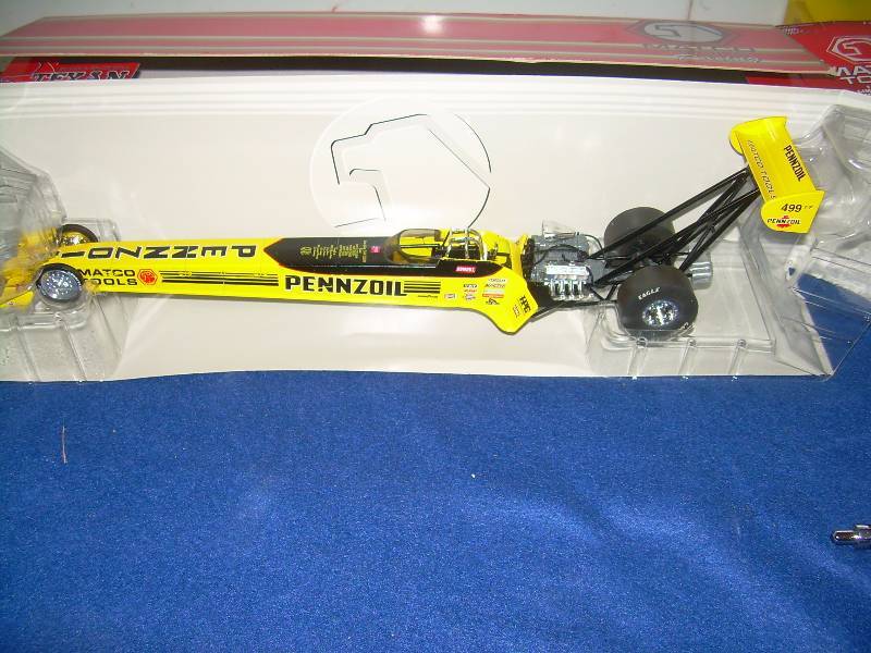 COLLECTIBLE EDDIE HILL RACER