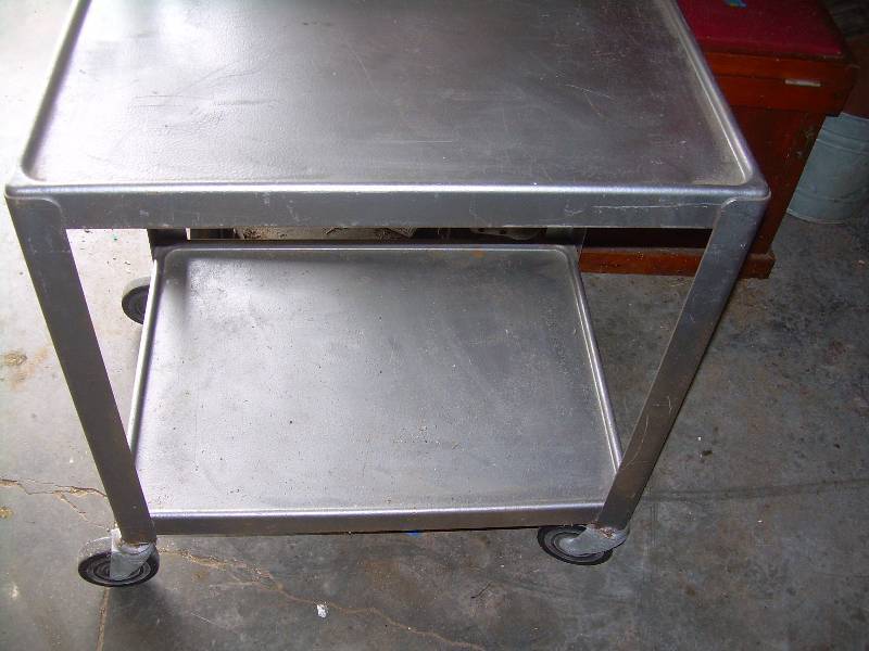 METAL ROLLING CART