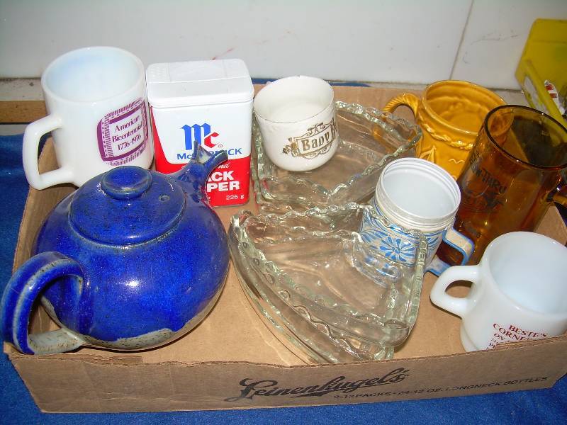 COLLECTIBLE GLASSWEAR
