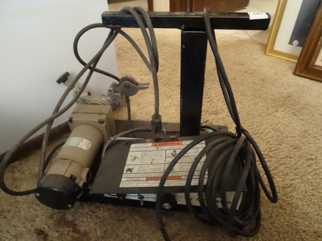 lot 3 image: Union Carbide J Governor Wire Feeder