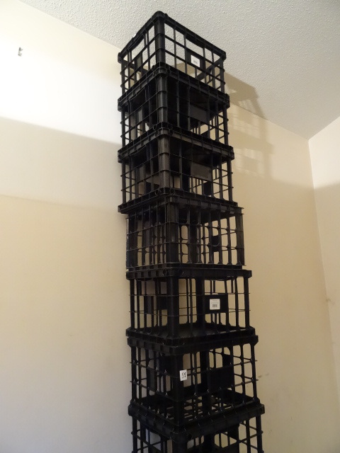 lot 55 image: 11 Plastic Crates