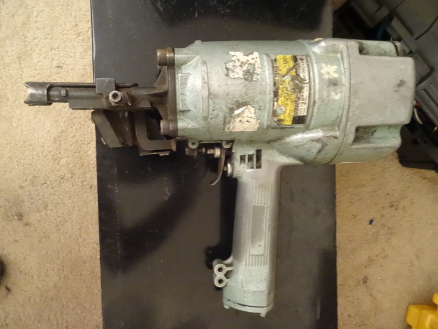 lot 80 image: Hitachi Air Framing Nailer,