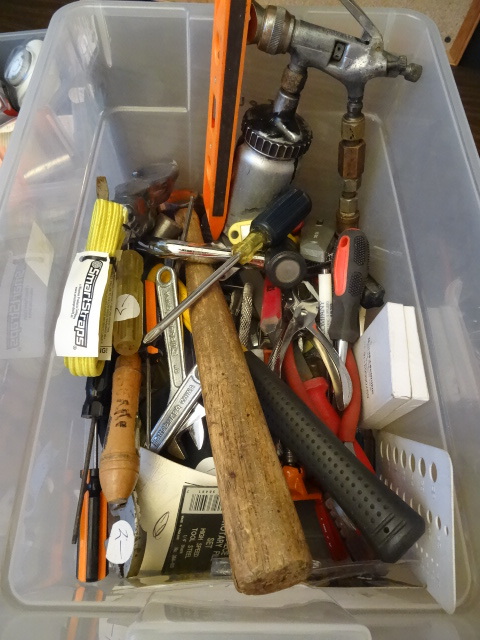 lot 94 image: Bin Of Misc Tools