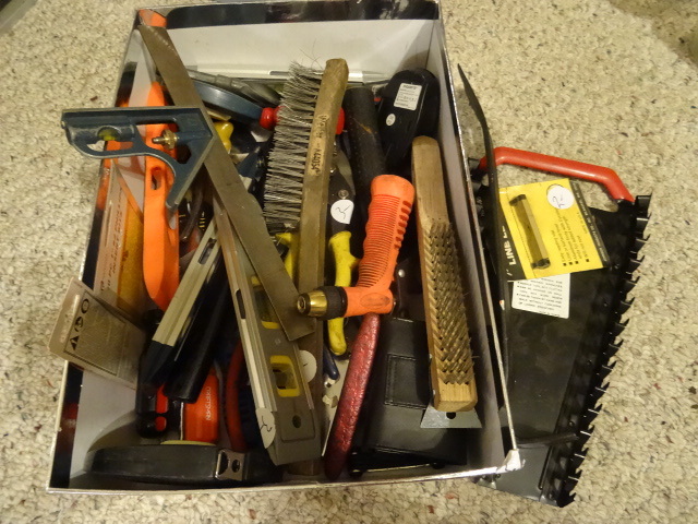 lot 175 image: Box Of Misc Tools