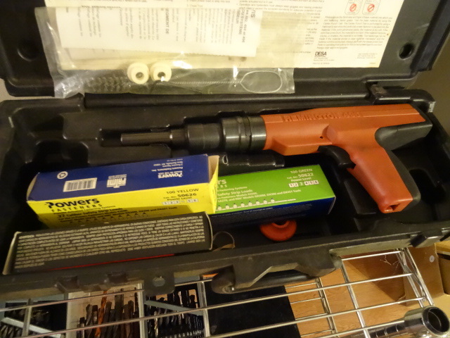 lot 181 image: Remington 496 Powder Actuated Nailing Gun
