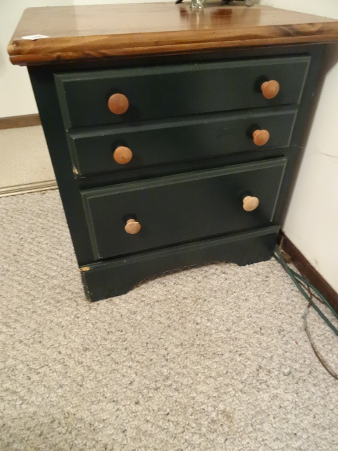 lot 189 image: Wood 2 Drawer Night Stand, 22 X 18 X 23