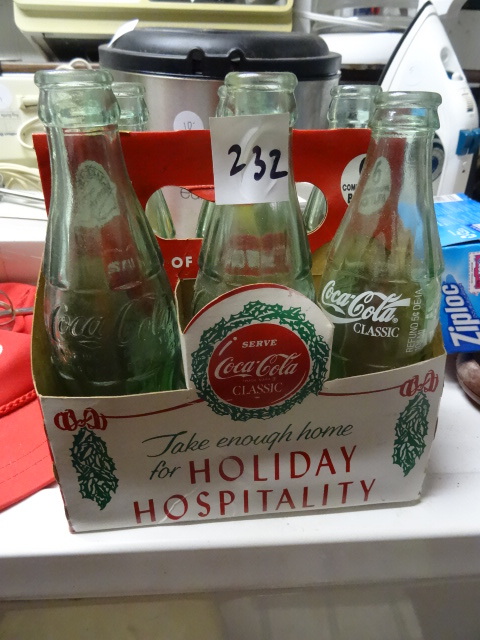 lot 232 image: Vintage Coca Cola 6 Pack Bottles