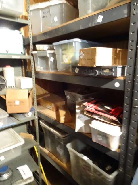 lot 263 image: Metal shelving unit