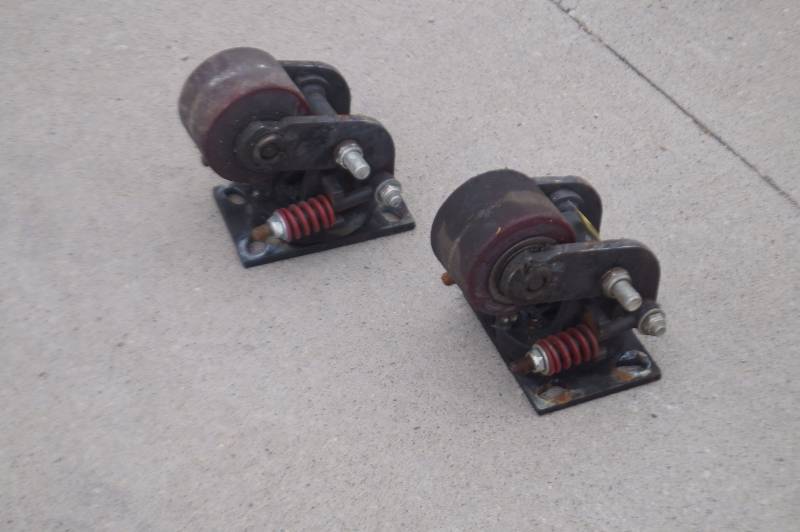 lot 45 image: Cushioned Casters