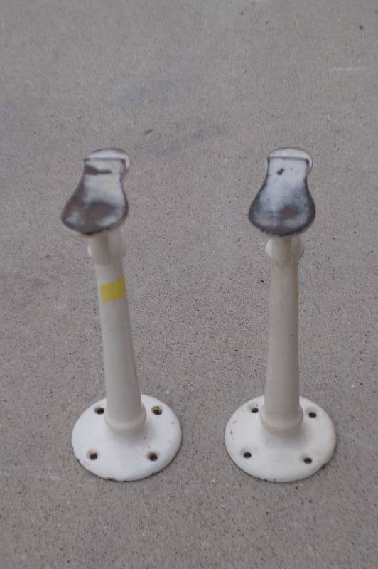 lot 48 image: Shoe Holders