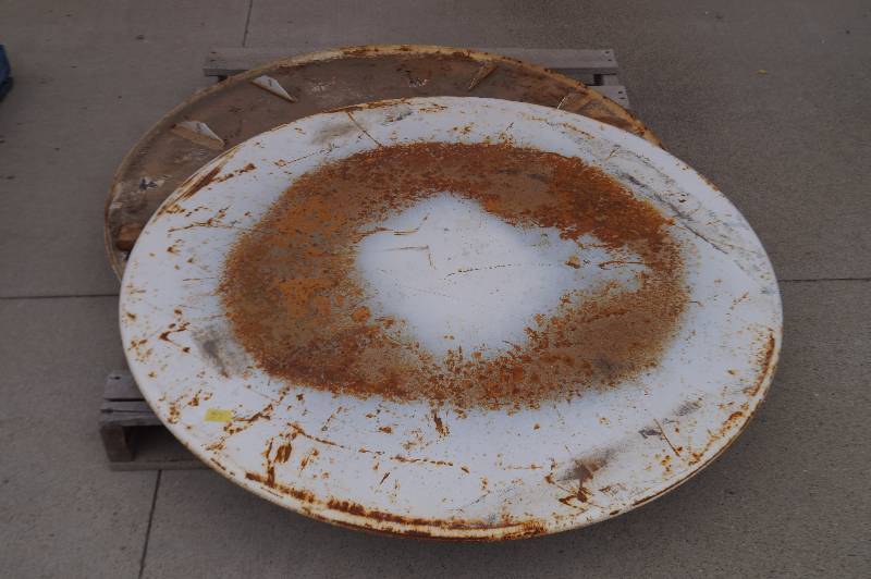 lot 52 image: Concrete Trowel Float Pans