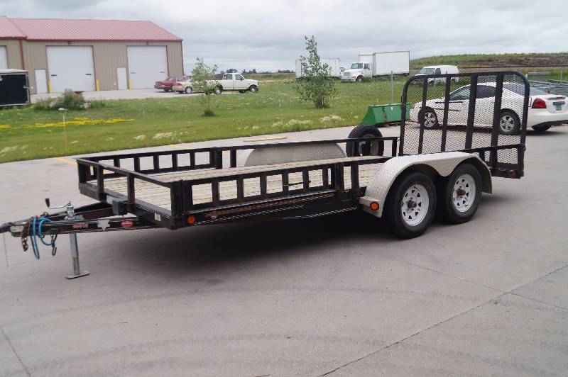 lot 54 image: Tandem Axle Utility Trailer
