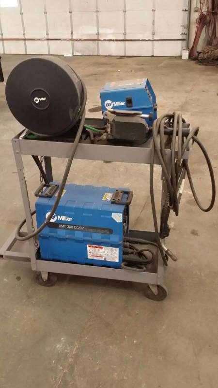 lot 12 image: Miller Welder